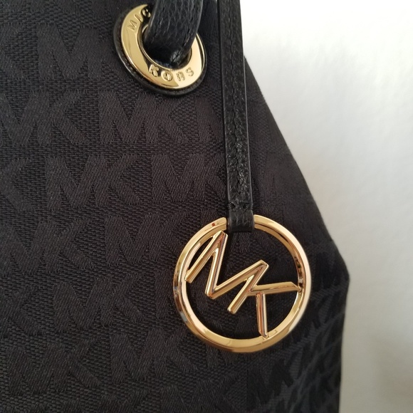 NWT • Michael Kors • Jet Set Grab Bag - Picture 3 of 8